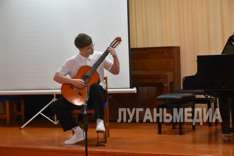 В Новопсковской детской школе искусств состоялась встреча с творческой делегацией Российского национального музея музыки В Новопсковской детской школе искусств состоялась встреча с творческой делегацией Российского национального музея музыки