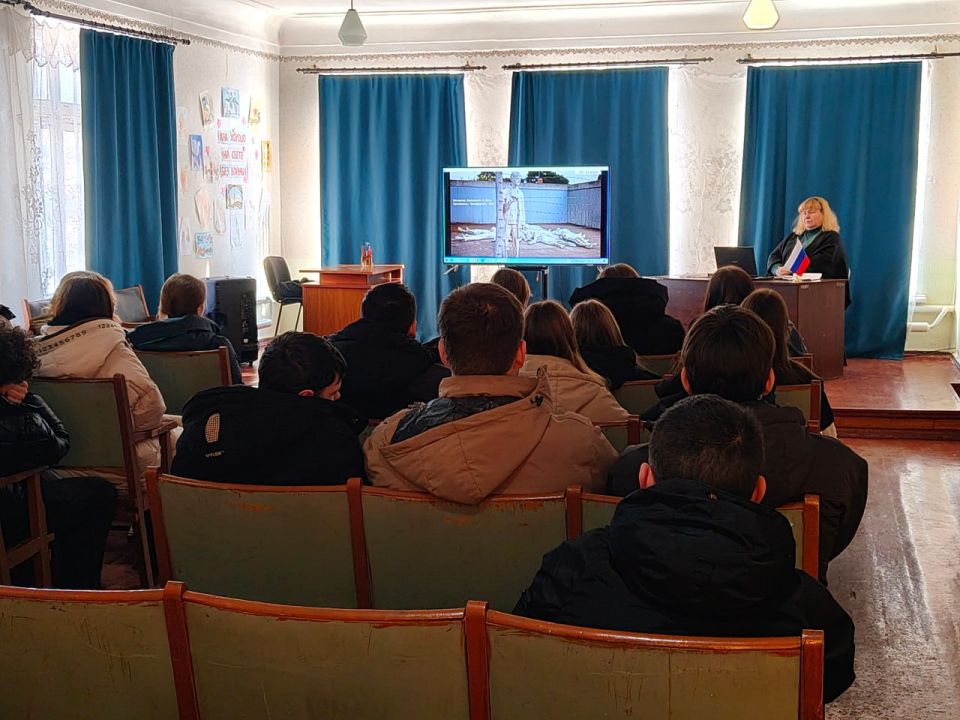 В Успенском городском доме культуры состоялся историко-патриотический час «Холокост – печальные страницы истории человечества» В Успенском городском доме культуры состоялся историко-патриотический час «Холокост – печальные страницы истории человечества»