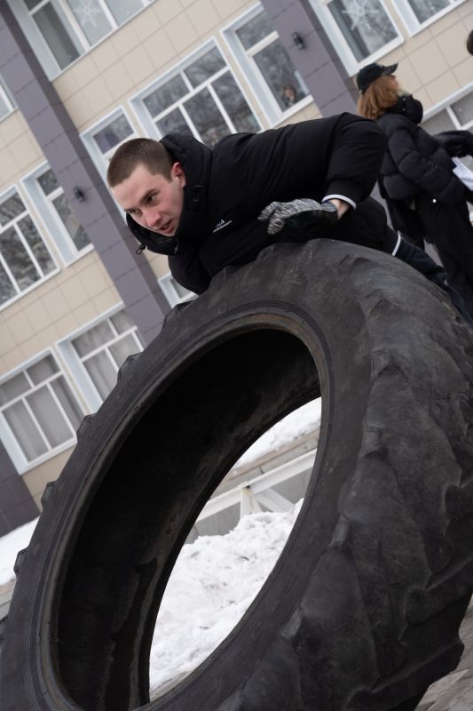 Кровь гудит в жилах. В Молодёжном центре «ПРОдвижение» провели отборочный этап Богатырских игр Сегодня решалась не спортивная формула, а проверялась сила духа, упорство и настоящая мужская дружба Кровь гудит в жилах. В Молодёжном центре «ПРОдвижение» провели отборочный этап Богатырских игр Сегодня решалась не спортивная формула, а проверялась сила духа, упорство и настоящая мужская дружба