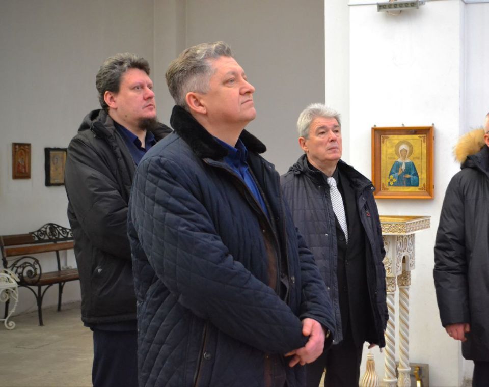 По инициативе Общественной палаты ЛНР и депутатского корпуса Муниципального округа города Луганска состоялась образовательная экскурсия "Этика поведения в православном храме" По инициативе Общественной палаты ЛНР и депутатского корпуса Муниципального округа города Луганска состоялась образовательная экскурсия "Этика поведения в православном храме"