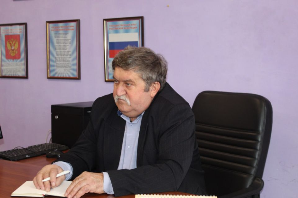 Виталий Коваленко: Сегодня первый заместитель Главы Администрации Беловодского МО Николай Вербицкий провел выездной прием граждан по личным вопросам в с. Бараниковка Виталий Коваленко: Сегодня первый заместитель Главы Администрации Беловодского МО Николай Вербицкий провел выездной прием граждан по личным вопросам в с. Бараниковка