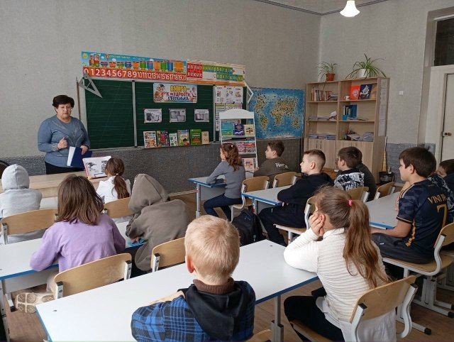 В поселке Новоалександровка провели познавательный урок В поселке Новоалександровка провели познавательный урок