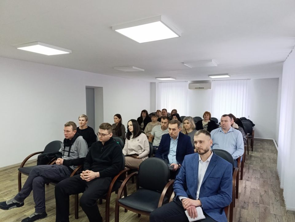 В Администрации Новопсковского муниципального округа состоялось совещание, посвященное актуальным вопросам развития малого и среднего предпринимательства в ЛНР В Администрации Новопсковского муниципального округа состоялось совещание, посвященное актуальным вопросам развития малого и среднего предпринимательства в ЛНР