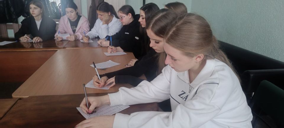 «Ориентир в мире профессий» для выпускников Беловодского муниципального округа «Ориентир в мире профессий» для выпускников Беловодского муниципального округа
