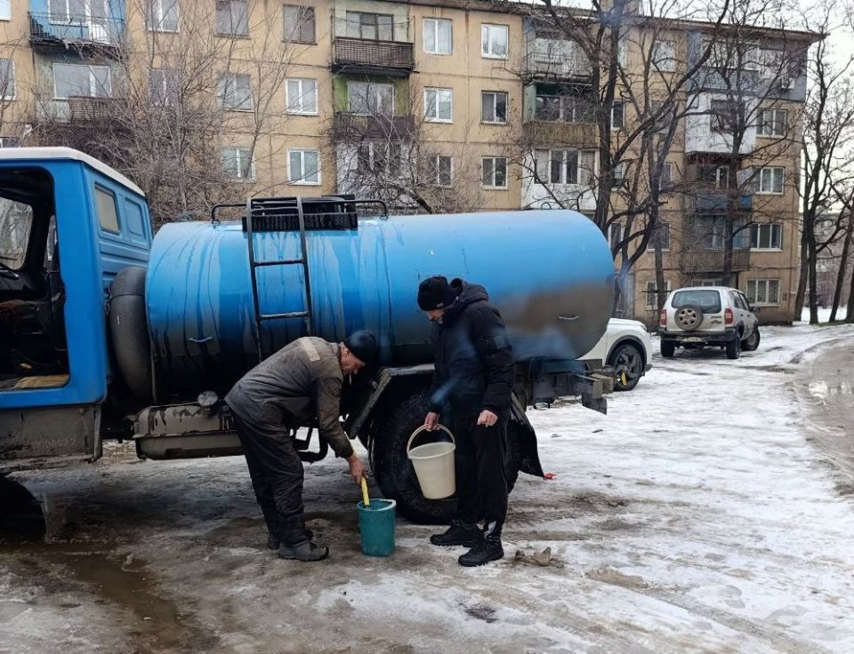 Коммунальными службами проведены работы на территории города Коммунальными службами проведены работы на территории города