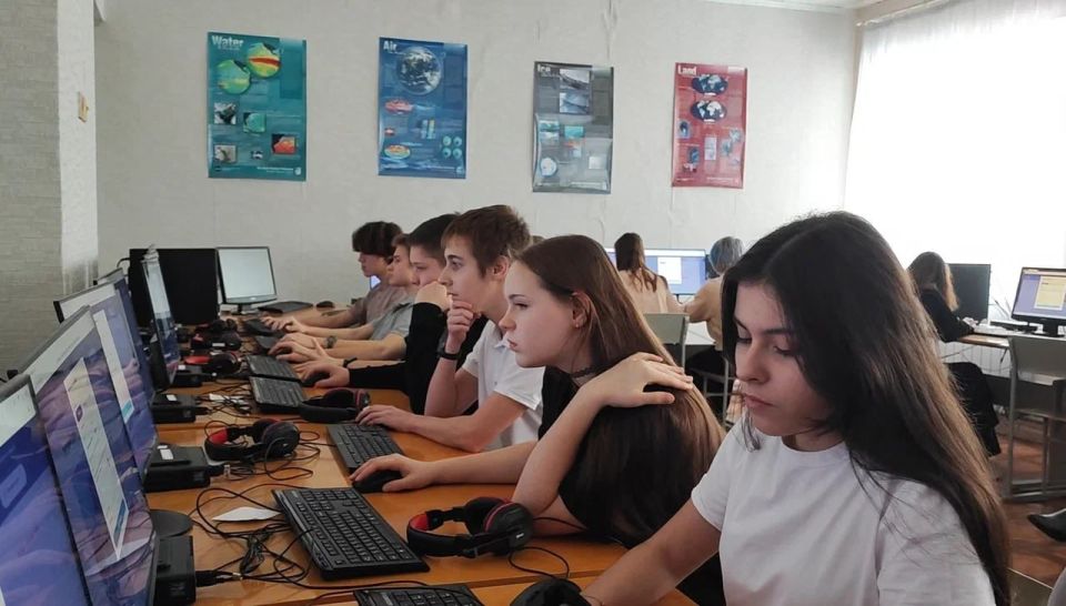 Урок цифры в Новоайдаре: "Кибербезопасность в космосе" Урок цифры в Новоайдаре: "Кибербезопасность в космосе"