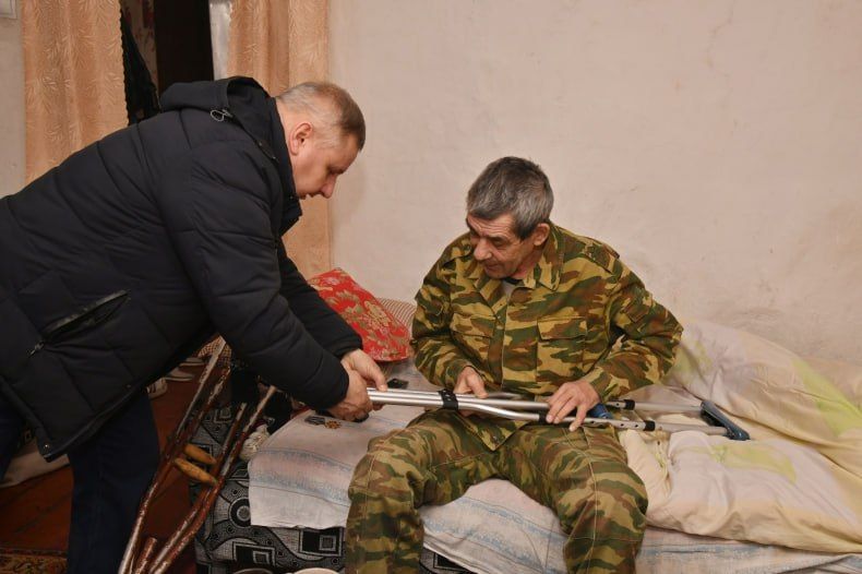 В Свердловском округе оказали адресную поддержку военнослужащему Константину Пугачеву В Свердловском округе оказали адресную поддержку военнослужащему Константину Пугачеву
