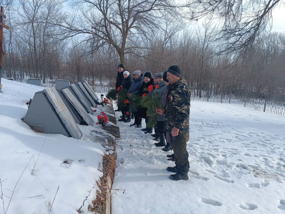 День освобождения села Давыдо-Никольское: жители вспомнили подвиг защитников Родины День освобождения села Давыдо-Никольское: жители вспомнили подвиг защитников Родины
