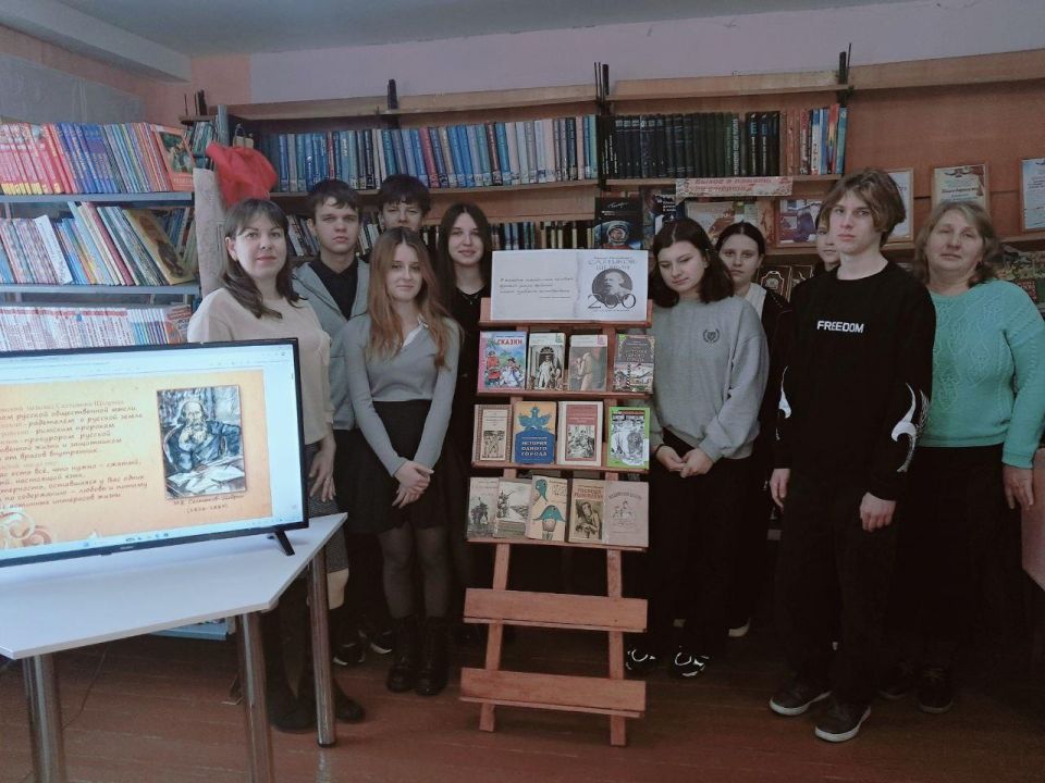 Оренбуржцы и перевальчане проводят книжные встречи Оренбуржцы и перевальчане проводят книжные встречи