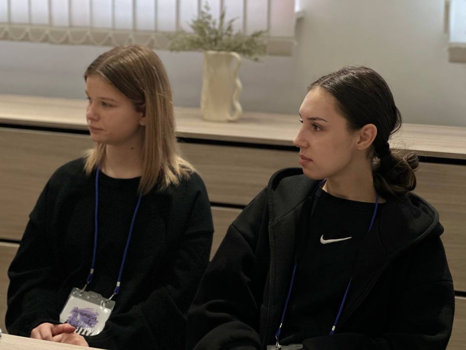 В Перевальске дан старт работе Молодежного совета В Перевальске дан старт работе Молодежного совета