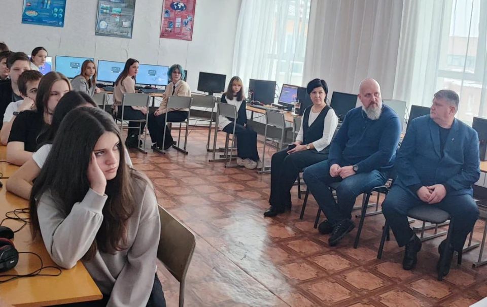 Урок цифры в Новоайдаре: "Кибербезопасность в космосе" Урок цифры в Новоайдаре: "Кибербезопасность в космосе"