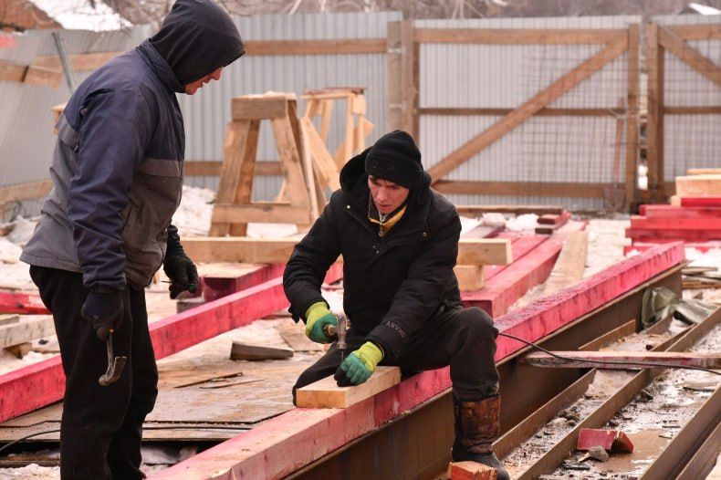 Комсомольский клуб обретает новую жизнь благодаря поддержке Красноярского края Комсомольский клуб обретает новую жизнь благодаря поддержке Красноярского края