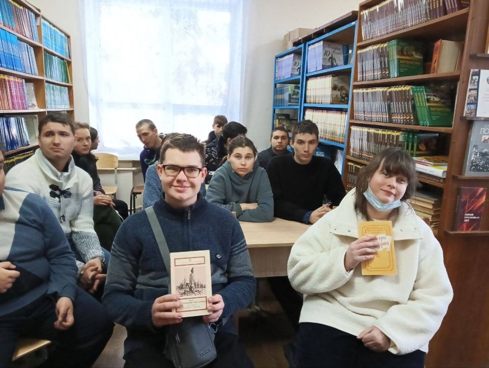 В библиотеках Луганска продолжаются мероприятия, приуроченные к юбилею М.Е. Салтыкова-Щедрина В библиотеках Луганска продолжаются мероприятия, приуроченные к юбилею М.Е. Салтыкова-Щедрина