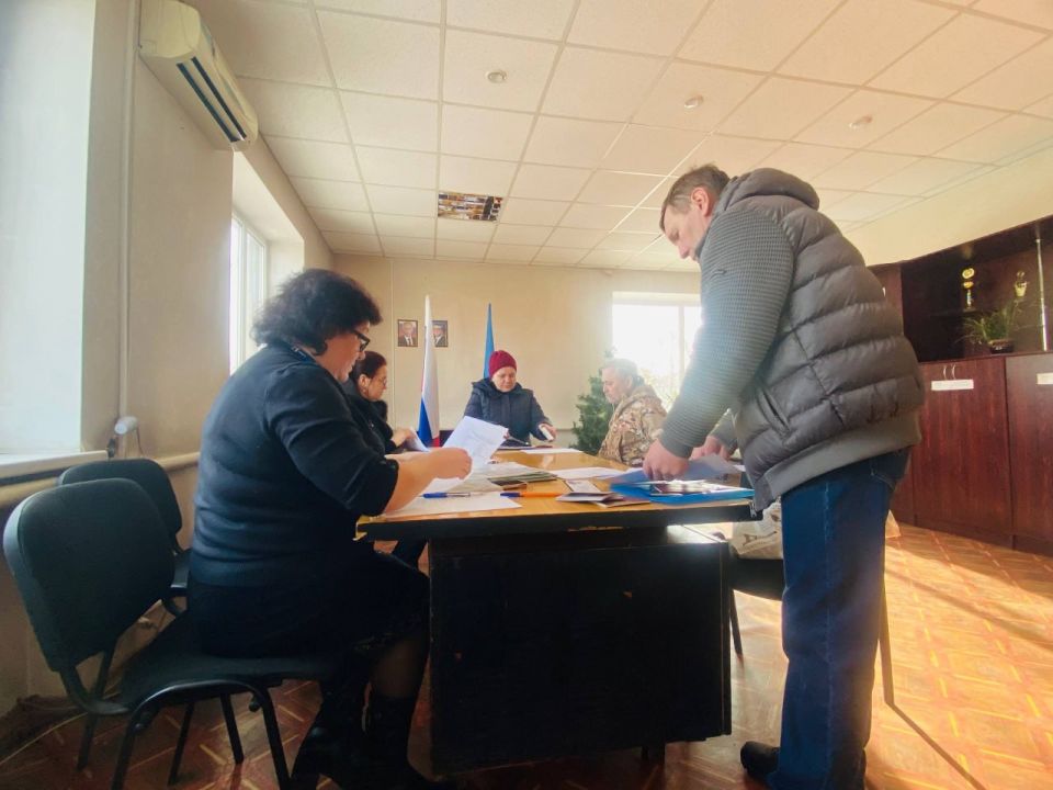 В поселке Белое прошел выездной прием для ветеранов боевых действий В поселке Белое прошел выездной прием для ветеранов боевых действий