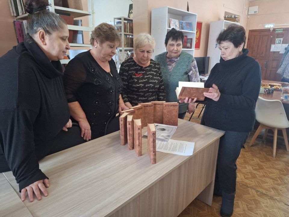 В библиотеках Луганска продолжаются мероприятия, приуроченные к юбилею М.Е. Салтыкова-Щедрина В библиотеках Луганска продолжаются мероприятия, приуроченные к юбилею М.Е. Салтыкова-Щедрина