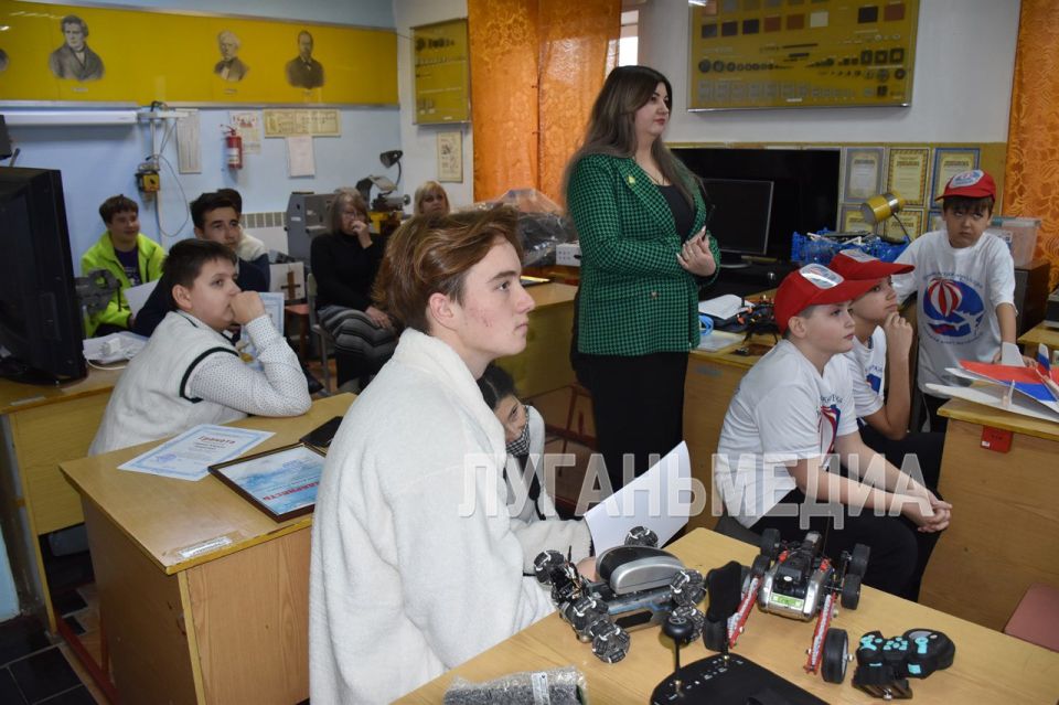Юные изобретатели и рационализаторы Брянковской станции юных техников презентовали свои новые разработки Юные изобретатели и рационализаторы Брянковской станции юных техников презентовали свои новые разработки