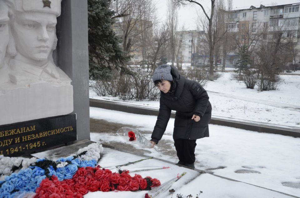 ПОКЛОНИМСЯ ВЕЛИКИМ ТЕМ ГОДАМ ПОКЛОНИМСЯ ВЕЛИКИМ ТЕМ ГОДАМ