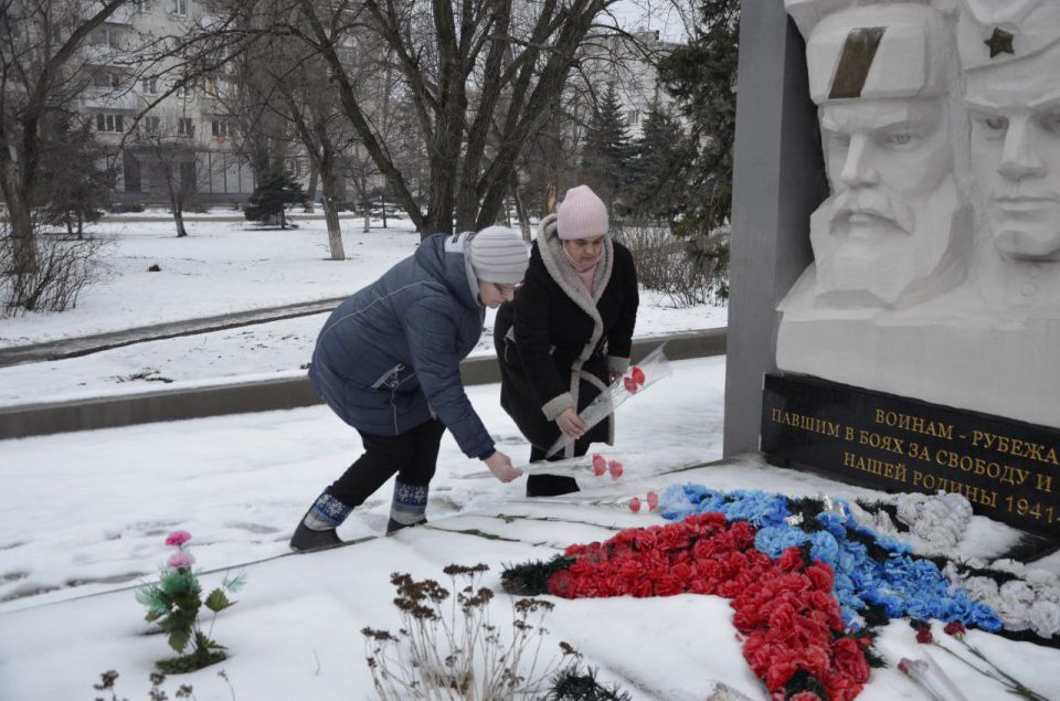 ПОКЛОНИМСЯ ВЕЛИКИМ ТЕМ ГОДАМ ПОКЛОНИМСЯ ВЕЛИКИМ ТЕМ ГОДАМ