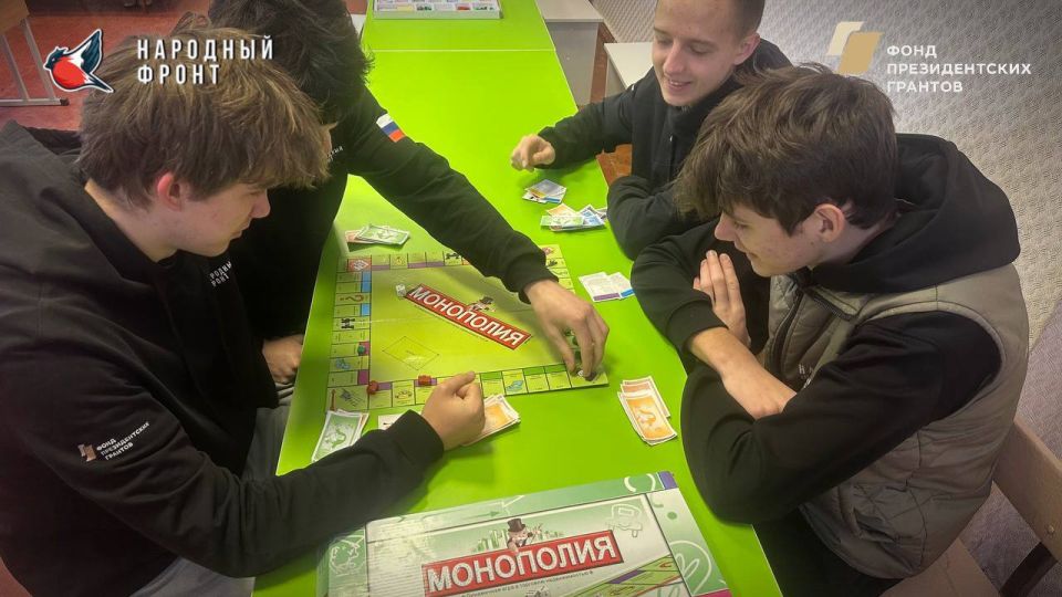 Когда работаешь, важно находить время для отдыха и развлечений Когда работаешь, важно находить время для отдыха и развлечений