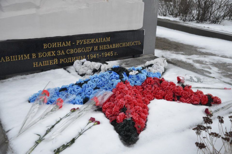 ПОКЛОНИМСЯ ВЕЛИКИМ ТЕМ ГОДАМ ПОКЛОНИМСЯ ВЕЛИКИМ ТЕМ ГОДАМ