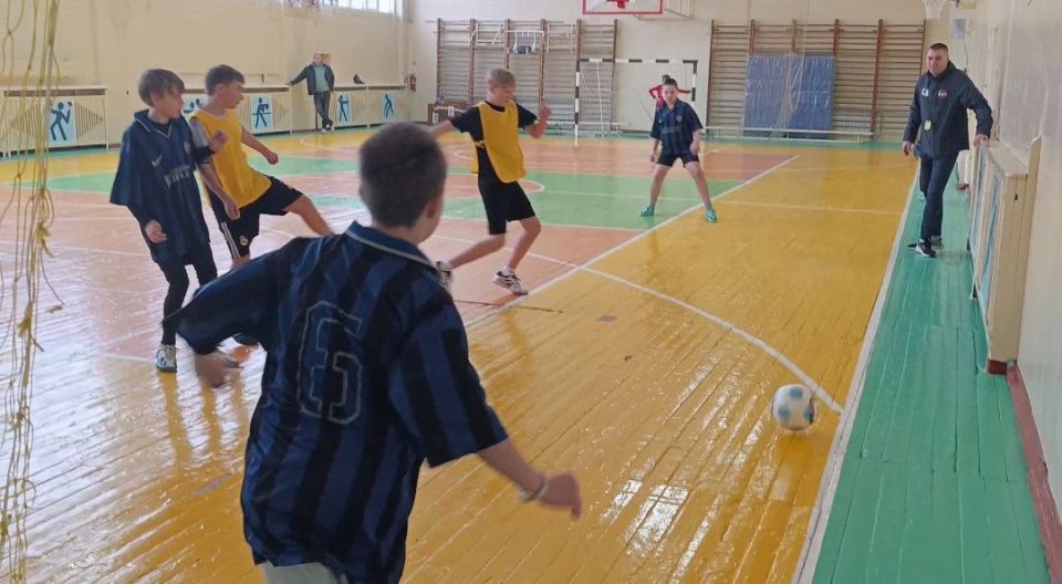 В Перевальске прошёл юношеский футбольный турнир «Февральская стужа» В Перевальске прошёл юношеский футбольный турнир «Февральская стужа»