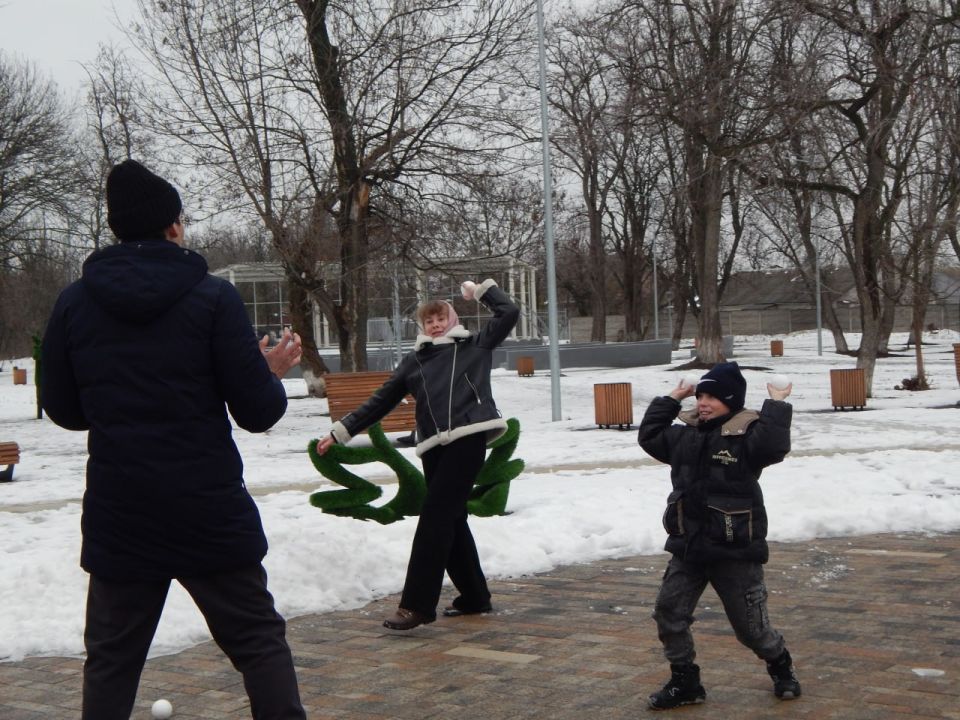 Морозные приключения в Краснодонском городском парке: праздник для души и тела Морозные приключения в Краснодонском городском парке: праздник для души и тела