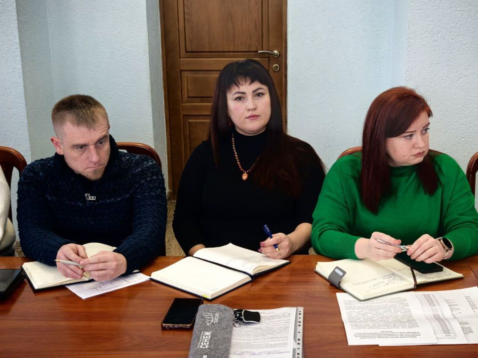 Сергей Козенко: По итогам совещания с Главой Луганской Народной Республики, состоявшимся на прошлой неделе, сегодня провел расширенное аппаратное совещание в Администрации Краснодонского муниципального округа Сергей Козенко: По итогам совещания с Главой Луганской Народной Республики, состоявшимся на прошлой неделе, сегодня провел расширенное аппаратное совещание в Администрации Краснодонского муниципального округа