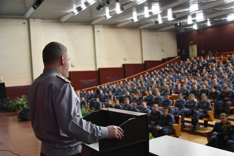 Заместитель начальника регионального УФСИН посетил с рабочим визитом ряд высших учебных заведений ФСИН России Заместитель начальника регионального УФСИН посетил с рабочим визитом ряд высших учебных заведений ФСИН России