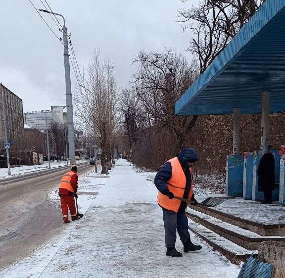 Коммунальными службами проведены работы на территории города Коммунальными службами проведены работы на территории города