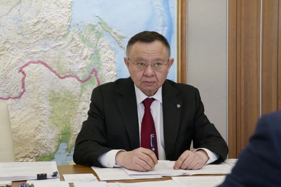 Министр строительства и ЖКХ РФ Ирек Файзуллин провел рабочую встречу с Главой Удмуртской Республики Александром Бречаловым Министр строительства и ЖКХ РФ Ирек Файзуллин провел рабочую встречу с Главой Удмуртской Республики Александром Бречаловым