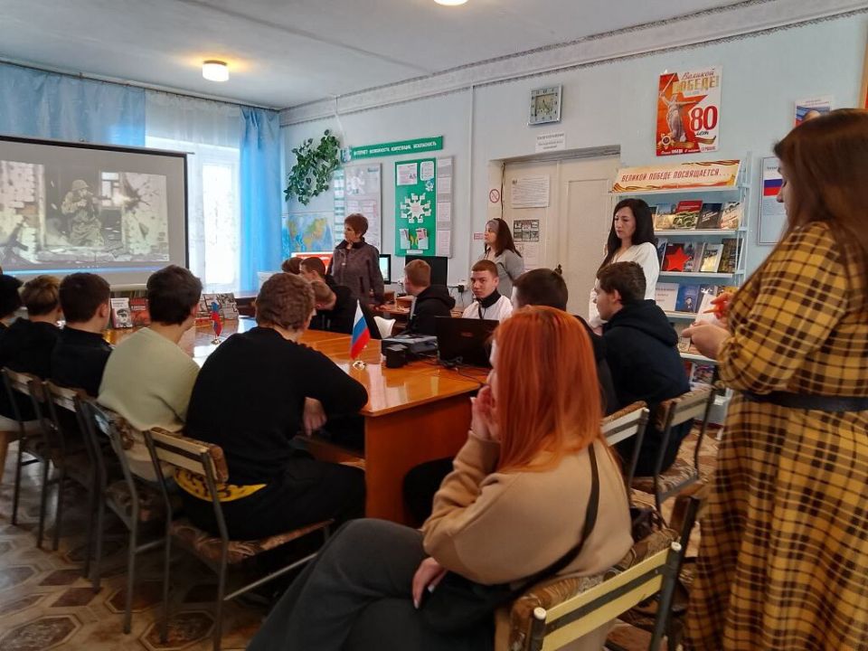 Сегодня в библиотеке кв. Гагарина состоялся исторический вечер, посвящённый одному из значимых дней воинской славы России Сегодня в библиотеке кв. Гагарина состоялся исторический вечер, посвящённый одному из значимых дней воинской славы России