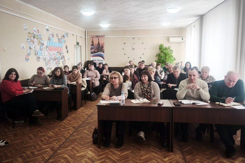 Состоялось совещание руководителей образовательных организаций Свердловского муниципального округа Состоялось совещание руководителей образовательных организаций Свердловского муниципального округа