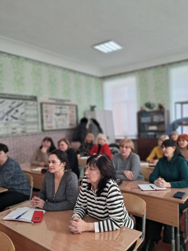 В Брянке прошел семинар для учителей начальных классов В Брянке прошел семинар для учителей начальных классов