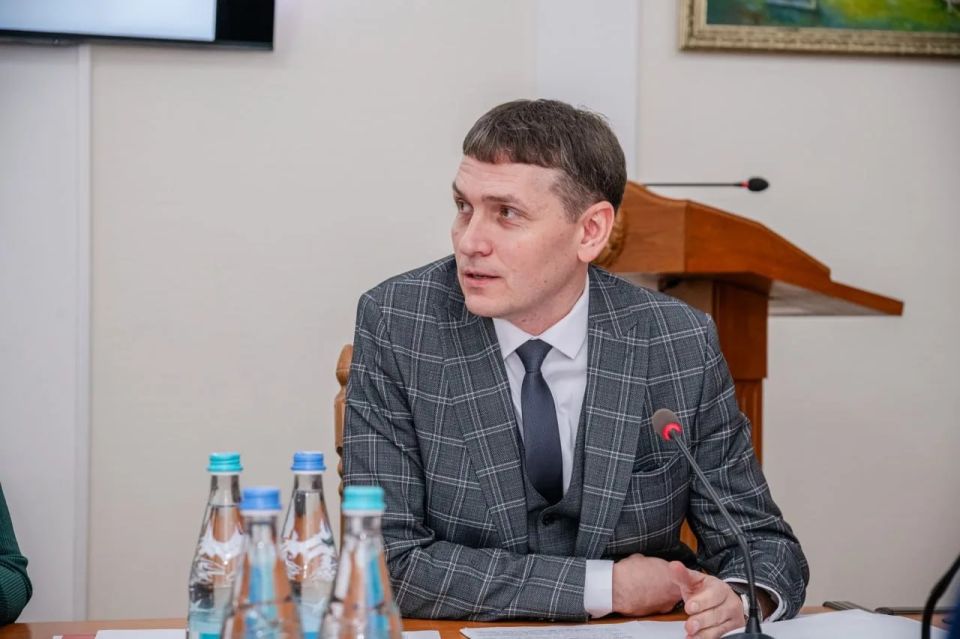 Леонид Пасечник: «Провел расширенное совещание с главами муниципалитетов. Обсудили итоги нашей совместной работы за прошлый год и наметили планы на 2026-й» Леонид Пасечник: «Провел расширенное совещание с главами муниципалитетов. Обсудили итоги нашей совместной работы за прошлый год и наметили планы на 2026-й»