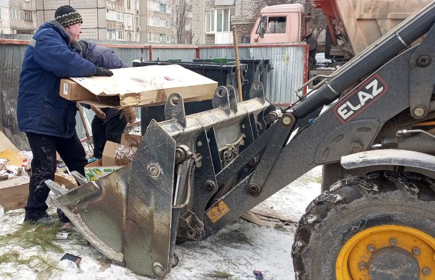 Коммунальными службами проведены работы на территории города Коммунальными службами проведены работы на территории города