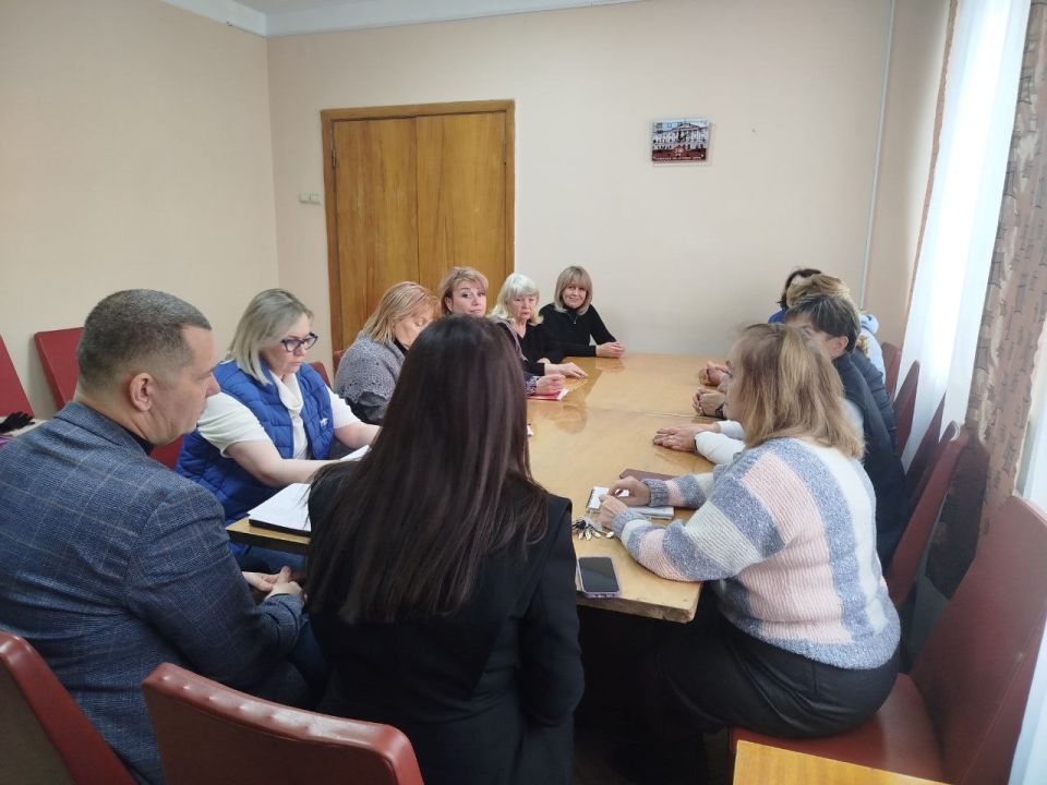 В Совете городского округа город Брянка состоялось заседание постоянных депутатских комиссий, на котором были рассмотрены изменения, внесенные в проекты постановления Администрации городского округа муниципальное образование... В Совете городского округа город Брянка состоялось заседание постоянных депутатских комиссий, на котором были рассмотрены изменения, внесенные в проекты постановления Администрации городского округа муниципальное образование...