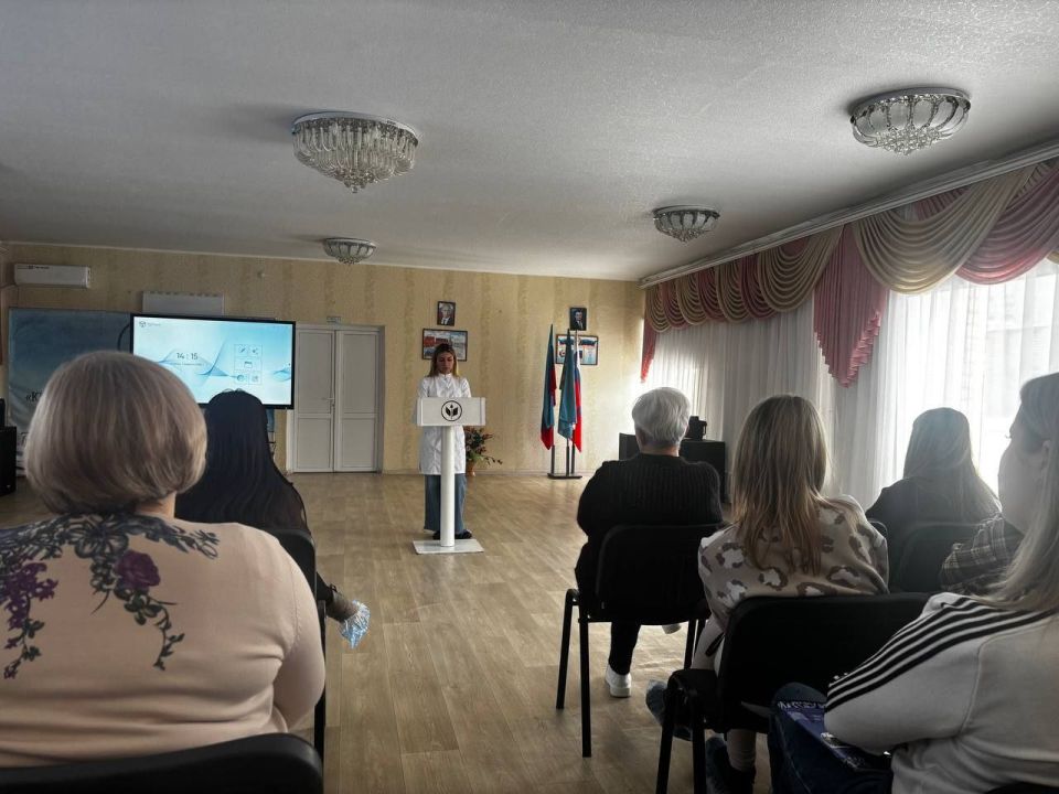 Ключ к пониманию: в Краснодонской гимназии обсудили психофизиологию подросткового возраста Ключ к пониманию: в Краснодонской гимназии обсудили психофизиологию подросткового возраста