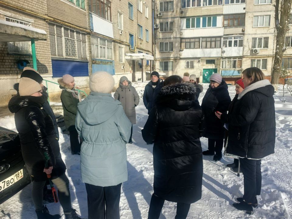 В Краснодоне состоялось собрание инициативной группы граждан по вопросу участия в конкурсном отборе инициативных проектов развития (создания) общественной инфраструктуры муниципальных образований Луганской Народной Республики В Краснодоне состоялось собрание инициативной группы граждан по вопросу участия в конкурсном отборе инициативных проектов развития (создания) общественной инфраструктуры муниципальных образований Луганской Народной Республики