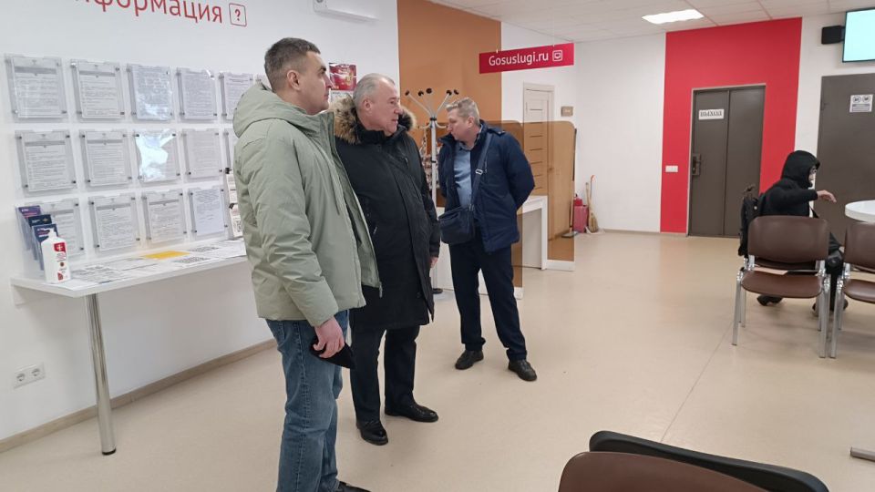 И. о. министра цифрового развития ЛНР провел выездное совещание в Кременском районе И. о. министра цифрового развития ЛНР провел выездное совещание в Кременском районе