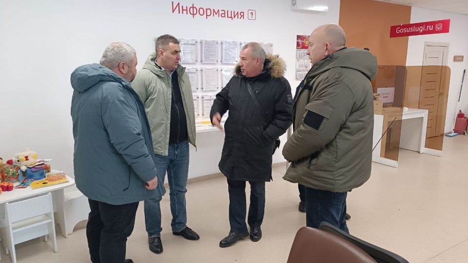 И. о. министра цифрового развития ЛНР провел выездное совещание в Кременском районе И. о. министра цифрового развития ЛНР провел выездное совещание в Кременском районе