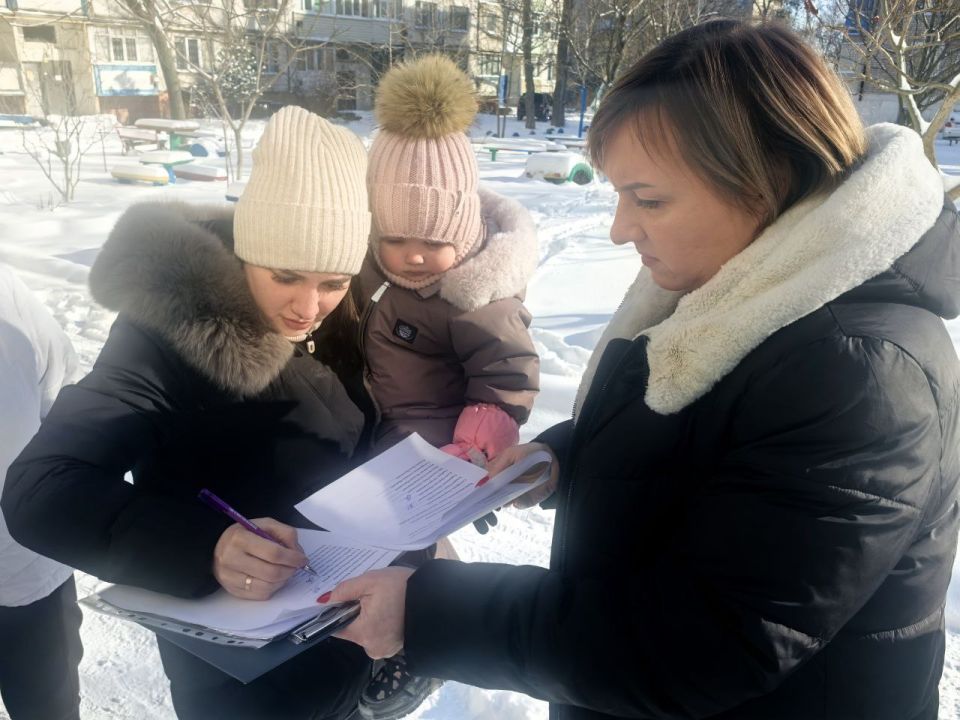 В Краснодоне состоялось собрание инициативной группы граждан по вопросу участия в конкурсном отборе инициативных проектов развития (создания) общественной инфраструктуры муниципальных образований Луганской Народной Республики В Краснодоне состоялось собрание инициативной группы граждан по вопросу участия в конкурсном отборе инициативных проектов развития (создания) общественной инфраструктуры муниципальных образований Луганской Народной Республики