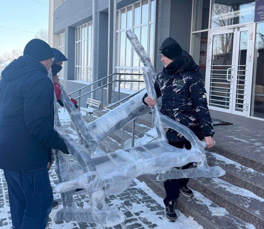 «Инвестиции в спорт: Краснодонская спортивная школа №1 получила современный спортивный инвентарь» «Инвестиции в спорт: Краснодонская спортивная школа №1 получила современный спортивный инвентарь»