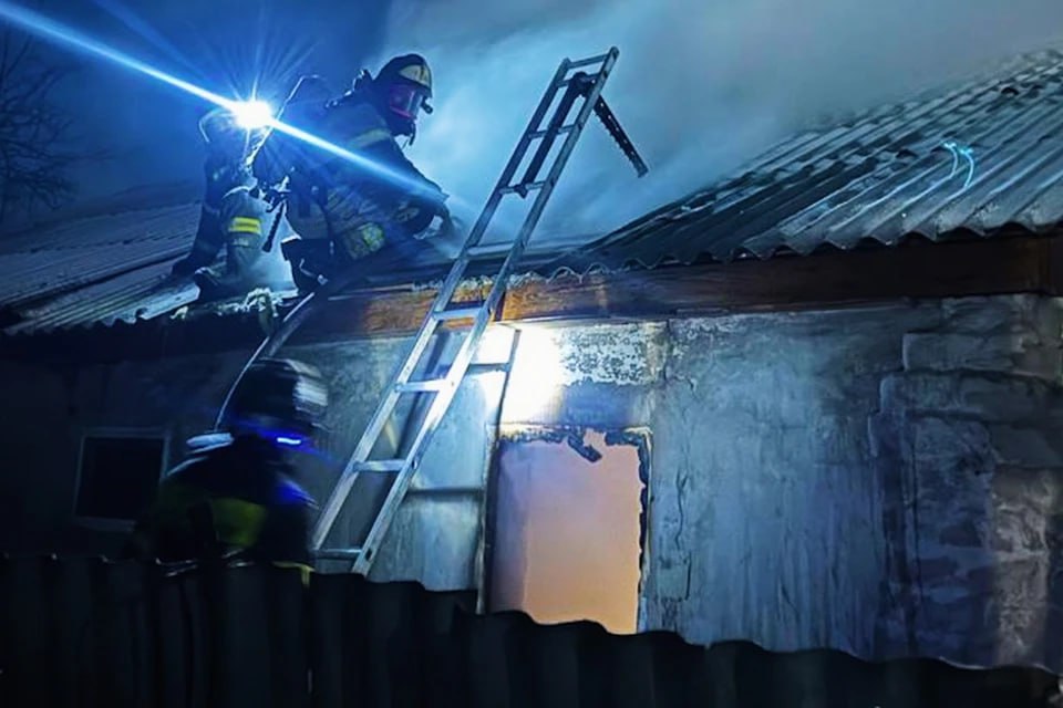 В Ровеньках на пожаре погиб мужчина из-за самодельного обогревателя