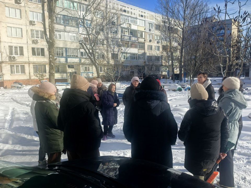 В Краснодоне состоялось собрание инициативной группы граждан по вопросу участия в конкурсном отборе инициативных проектов развития (создания) общественной инфраструктуры муниципальных образований Луганской Народной Республики В Краснодоне состоялось собрание инициативной группы граждан по вопросу участия в конкурсном отборе инициативных проектов развития (создания) общественной инфраструктуры муниципальных образований Луганской Народной Республики