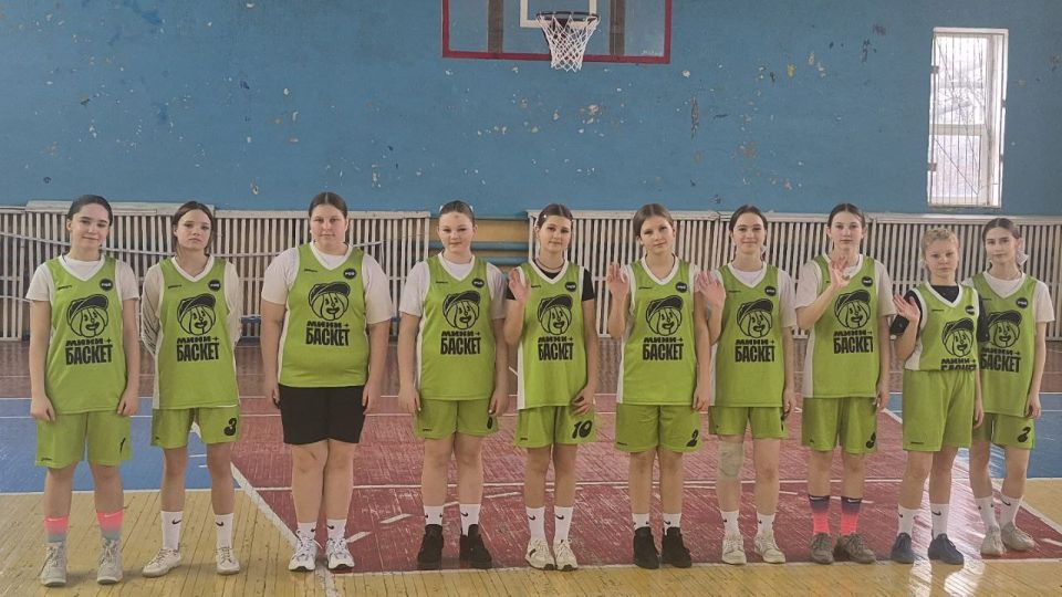 31 января на базе спортзала «Кристалл» Петровского комплекса спортивных сооружений прошел открытый турнир по баскетболу среди девушек 2010-2011 г.р., посвященный памяти земляка, героя ВОВ Петра Рябцева 31 января на базе спортзала «Кристалл» Петровского комплекса спортивных сооружений прошел открытый турнир по баскетболу среди девушек 2010-2011 г.р., посвященный памяти земляка, героя ВОВ Петра Рябцева