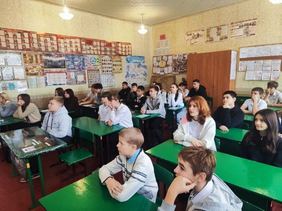 Транспортные полицейские ЛНР провели цикл профилактических мероприятий для школьников и дошкольников Транспортные полицейские ЛНР провели цикл профилактических мероприятий для школьников и дошкольников