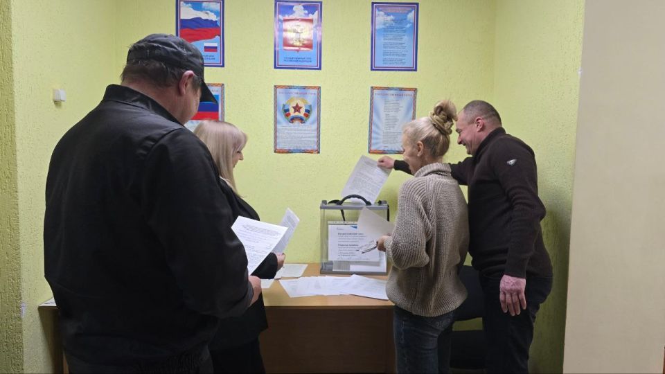Жители города Счастье активно участвуют в выборе общественной территории для благоустройства Жители города Счастье активно участвуют в выборе общественной территории для благоустройства