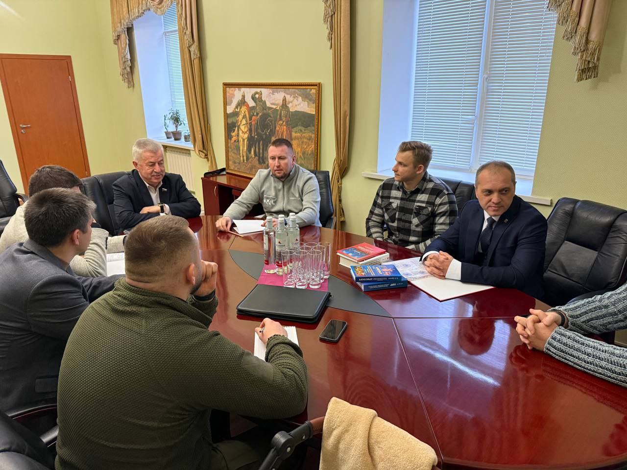 Виктор Водолацкий: Провел рабочее совещание по вопросам, которые были подняты заявителями во время приема граждан по личным вопросам Виктор Водолацкий: Провел рабочее совещание по вопросам, которые были подняты заявителями во время приема граждан по личным вопросам