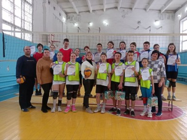 31 января прошел турнир Краснолучской детско-юношеской спортивной школы № 2 по волейболу