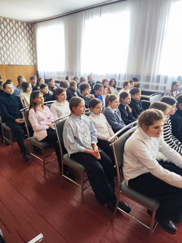 В Первозвановской средней школе прошла лекция на тему «Вредные привычки и терроризм» В Первозвановской средней школе прошла лекция на тему «Вредные привычки и терроризм»